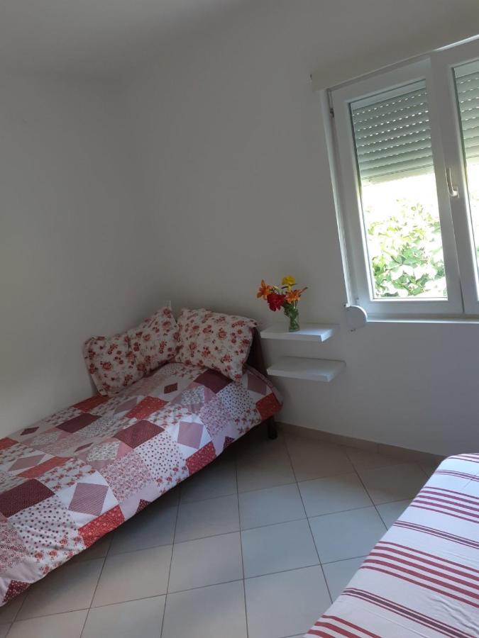 Cvjetni Apartmani 采蒂涅 外观 照片